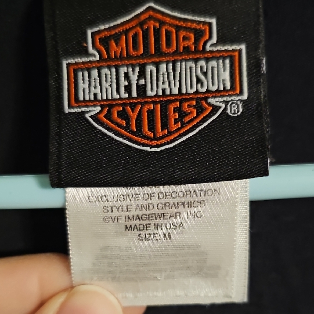 Harley-Davidson Black and Pink Graphic Tee - Picture 2 of 8
